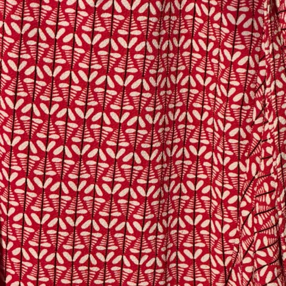 Max Studio Women's Ruffle Crepe High/Low Wrap Red and White Print Midi Dress - Picture 4 of 7